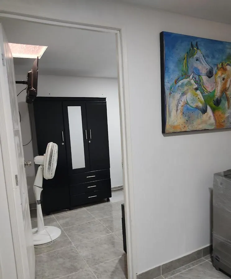 Home To Go Hostal Apartamentos Cali 0*,  Colombia